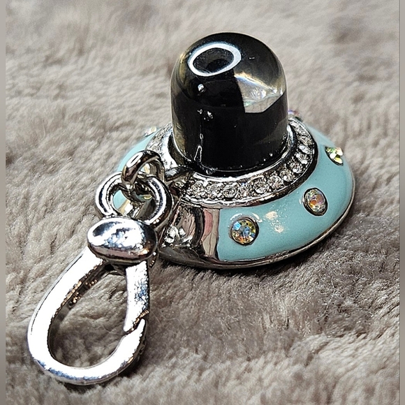 Juicy Couture C UFO Yorkie Charm Bracelet Blue Laser Beams Flying Saucer Aliens - Picture 11 of 16